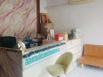 2 Bedroom Shophouse for sale in Mueang Mo, Phrae