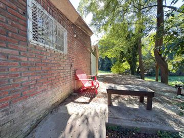 VENTA CASA QUINTA PILETA UNCAS AMPLIO LOTE TANDIL
