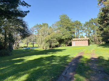 VENTA CASA QUINTA PILETA UNCAS AMPLIO LOTE TANDIL