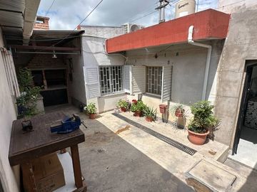 VENTA-CASA 3 DORMITORIOS-156 M2-A. COMEDERO