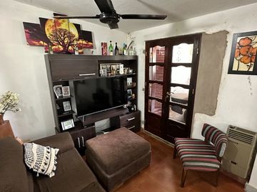 VENTA-CASA 3 DORMITORIOS-156 M2-A. COMEDERO