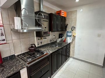 VENTA-CASA 3 DORMITORIOS-156 M2-A. COMEDERO