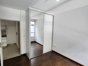 ¡ALQUILER! Departamento 2 ambientes con cochera incluida. VILLA LUGANO
