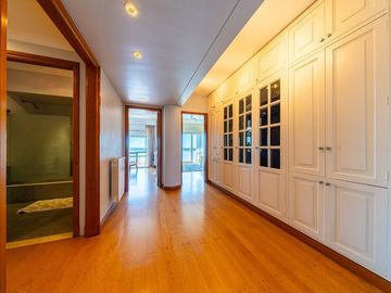 DUPLEX EN VENTA CON VISTA AL RÍO. PATIO EXCLUSIVO