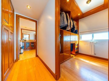 DUPLEX EN VENTA CON VISTA AL RÍO. PATIO EXCLUSIVO