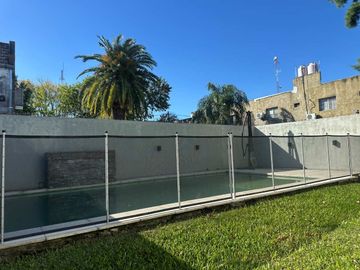 CASA 2 DORMITORIOS CON PILETA EN VENTA FISHERTON