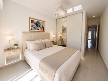 PISO EXCLUSIVO EN VENTA 2 DORMITORIOS, 2 BALCONES