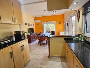 VENTA CASA 5 AMB SAN PATRICIO FCO ALVAREZ MORENO