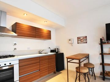 VENTA MONOAMBIENTE LAS CAÑITAS BALCON GIMNACIO