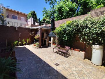 PH VENTA MORON 4 AMB PATIO COCHERA APTO CREDITO