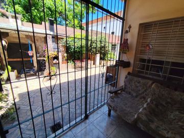 PH VENTA MORON 4 AMB PATIO COCHERA APTO CREDITO