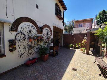 PH VENTA MORON 4 AMB PATIO COCHERA APTO CREDITO