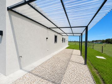 Casa 4 Amb a Estrenar en Pilar con Losa Radiante