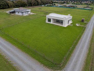 Casa 4 Amb a Estrenar en Pilar con Losa Radiante