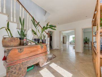 Casa de Categoría en Tortugas C.C.  8 Amb 2450 Mts