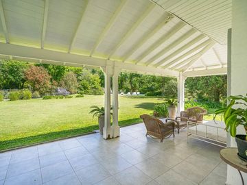 Casa de Categoría en Tortugas C.C.  8 Amb 2450 Mts