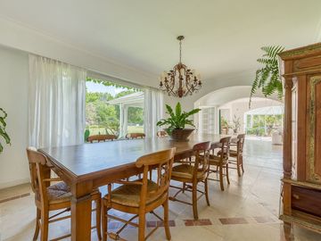 Casa de Categoría en Tortugas C.C.  8 Amb 2450 Mts