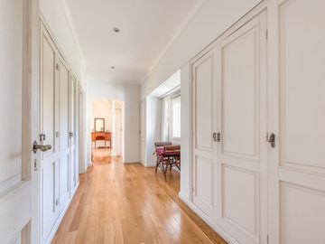 Casa de Categoría en Tortugas C.C.  8 Amb 2450 Mts