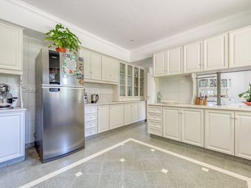 Casa de Categoría en Tortugas C.C.  8 Amb 2450 Mts