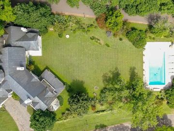 Casa de Categoría en Tortugas C.C.  8 Amb 2450 Mts