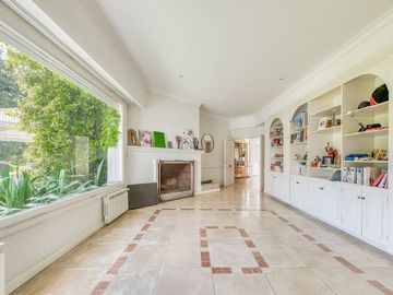 Casa de Categoría en Tortugas C.C.  8 Amb 2450 Mts