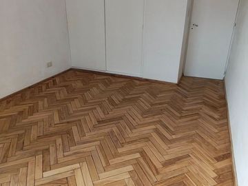 EN VENTA DEPARTAMENTO TRES DORMITORIOS ZONA CENTRO