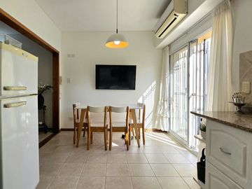 CASA EN VENTA VICTORIA 5 AMB COCH JARDÍN PILE E/AV