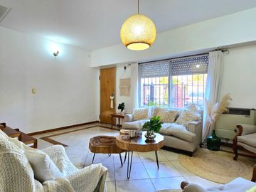 CASA EN VENTA VICTORIA 5 AMB COCH JARDÍN PILE E/AV