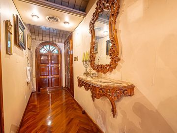 CASA 5 AMBIENTES VENTA PARQUE CHACABUCO