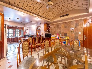 CASA 5 AMBIENTES VENTA PARQUE CHACABUCO