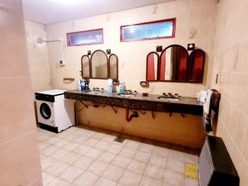 CASA 5 AMBIENTES VENTA PARQUE CHACABUCO