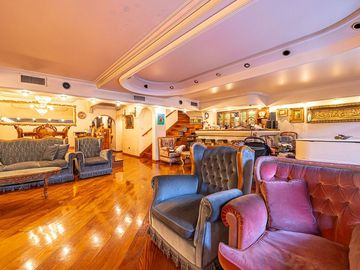 CASA 5 AMBIENTES VENTA PARQUE CHACABUCO