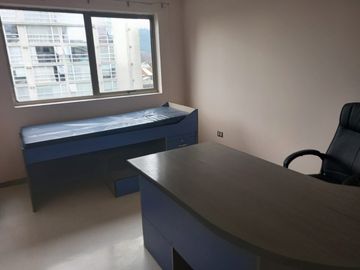 VENDO OFICINA EN LUGAR PRIVILEGIADO