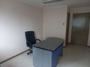 VENDO OFICINA EN LUGAR PRIVILEGIADO