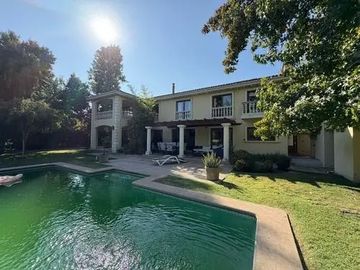 VENTA CASA 5HAB 4BA COLINA