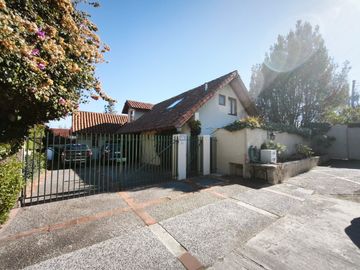 ARRIENDO CASA 5HAB 3BA LA REINA