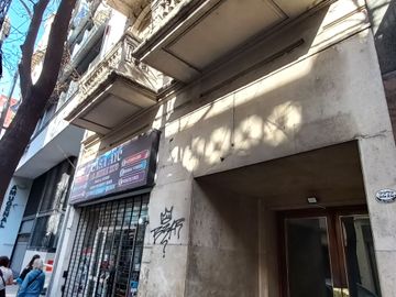 Venta dpto 3 amb Bartolome Mitre 2200 Sup tot 73mt