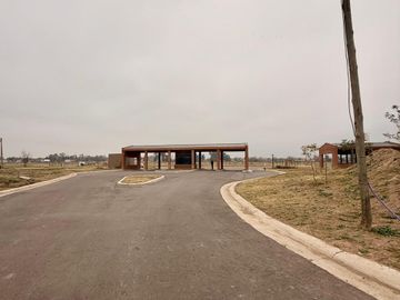 ESPECTACULAR LOTE EN BARRIO SAN PABLO CHICO-PILAR