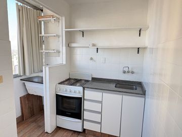 ALQUILER 2 AMB PISO ALTO, A/PROFES EN PALERMO SOHO