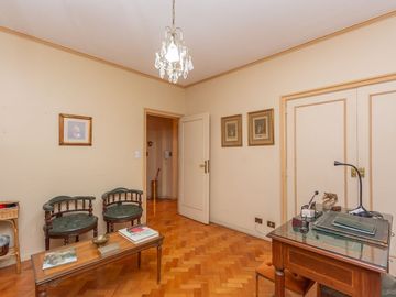 Venta Depto Belgrano 4 Amb con Dependencia Cochera