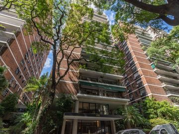 Venta Depto Belgrano 4 Amb con Dependencia Cochera