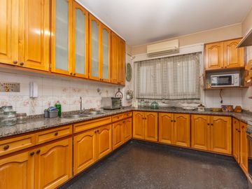 Venta Depto Belgrano 4 Amb con Dependencia Cochera