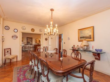 Venta Depto Belgrano 4 Amb con Dependencia Cochera