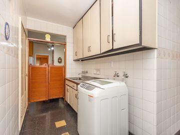 Venta Depto Belgrano 4 Amb con Dependencia Cochera