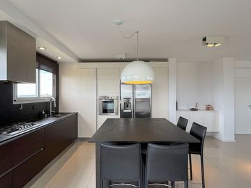 Departamento 5amb. 355M2 Nordelta vista  al Lago