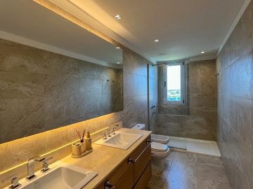 Departamento 5amb. 355M2 Nordelta vista  al Lago