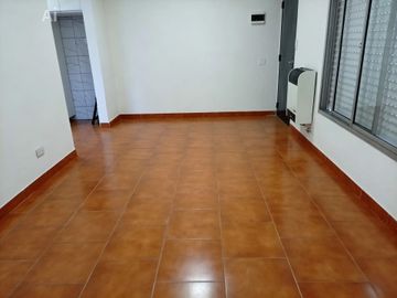 Venta Galpon + Local y 2 deptos 3 amb, L. Mirador