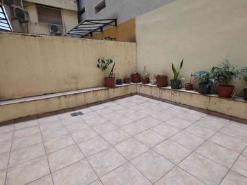 DEPARTAMENTO EN VENTA CABA CON DEPENDENCIA Y PATIO