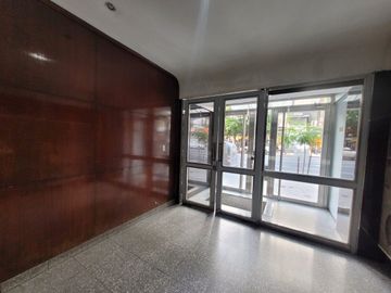 VENTA DEPARTAMENTO 4 AMB C/DEPENDENCIA BALVANERA