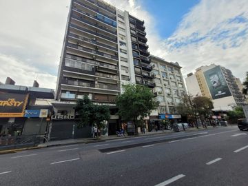 VENTA DEPARTAMENTO 4 AMB C/DEPENDENCIA BALVANERA